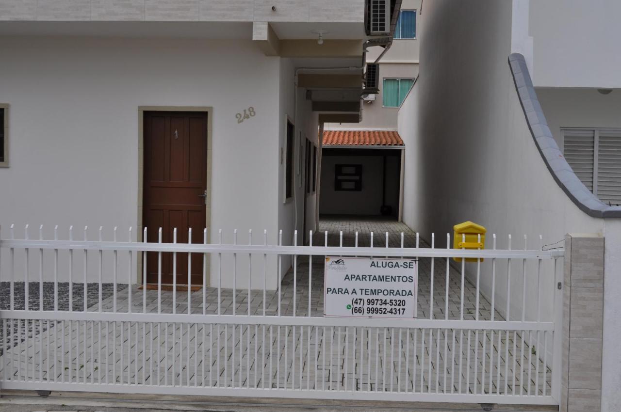 Apartamentos Bombinhas - 140 Metros Da Praia Exterior photo